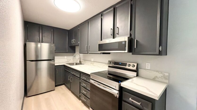 2822 N Auburn Ct #E112 - Palm Springs - California - 1 bed, 1 bath rental property