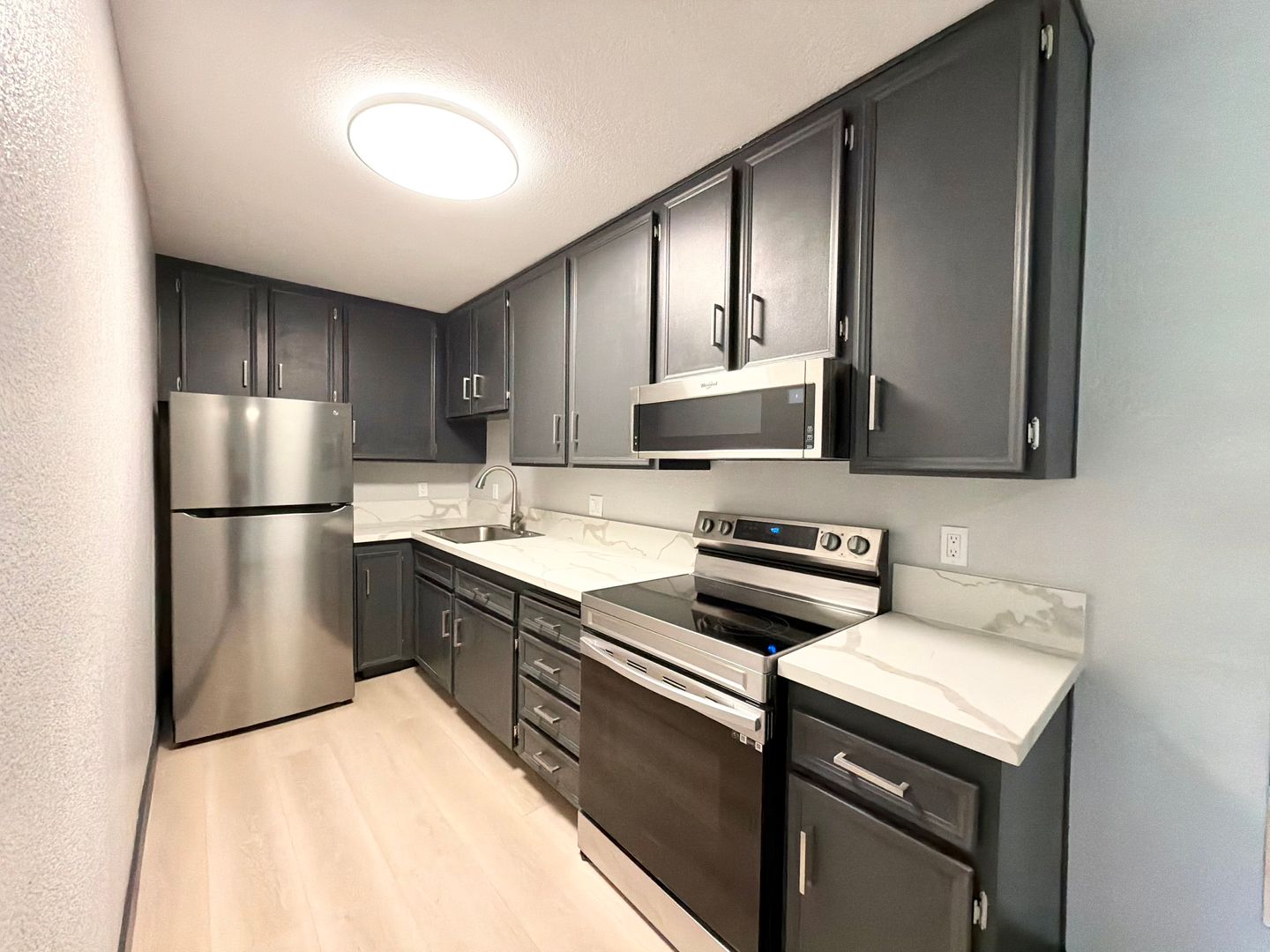 2822 N Auburn Ct #E112 - Palm Springs - California - 1 bed, 1 bath rental property