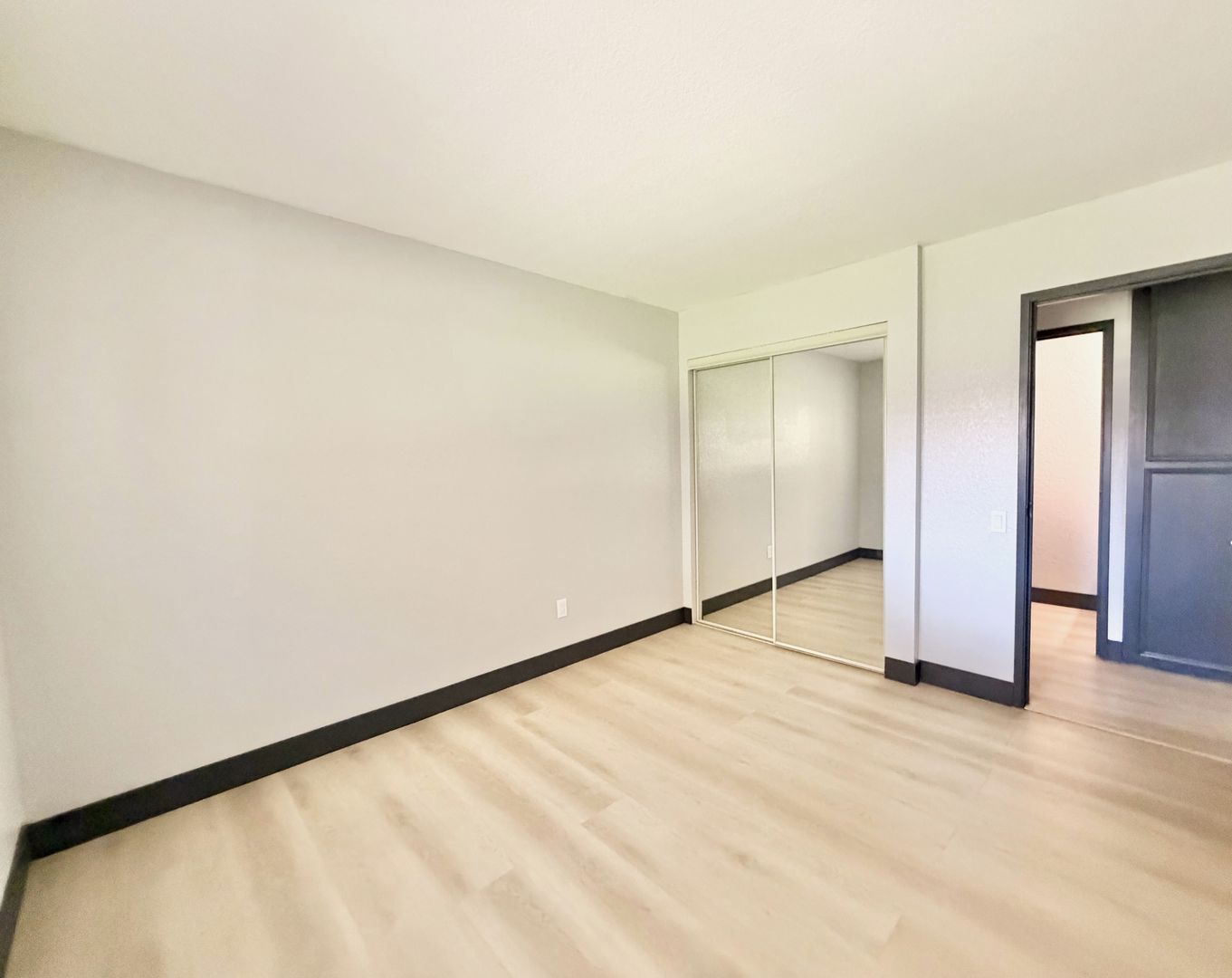 2822 N Auburn Ct #E112 - Palm Springs - California - 1 bed, 1 bath rental property