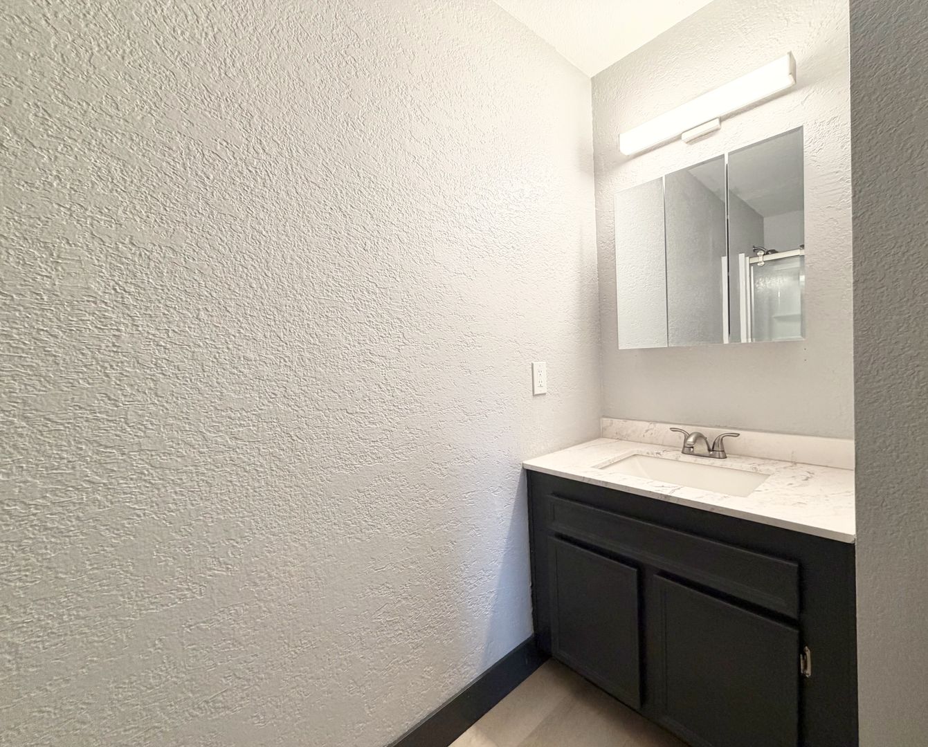2822 N Auburn Ct #E112 - Palm Springs - California - 1 bed, 1 bath rental property