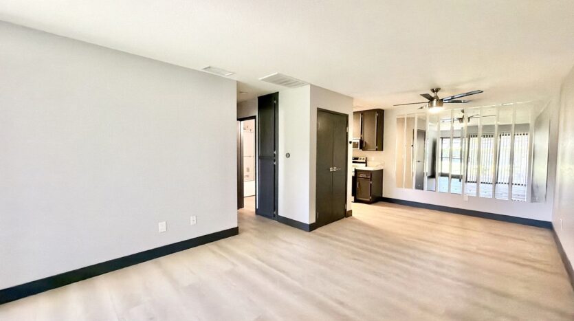 2822 N Auburn Ct #E112 - Palm Springs - California - 1 bed, 1 bath rental property