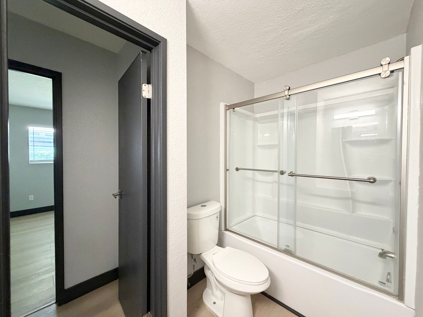 2822 N Auburn Ct #E112 - Palm Springs - California - 1 bed, 1 bath rental property