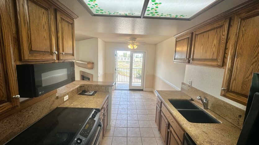 2828 Famosa Blvd. #209 - San Diego - California - 2 bed, 2 bath rental property