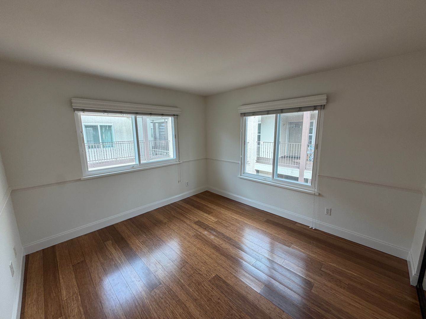 2828 Famosa Blvd. #209 - San Diego - California - 2 bed, 2 bath rental property