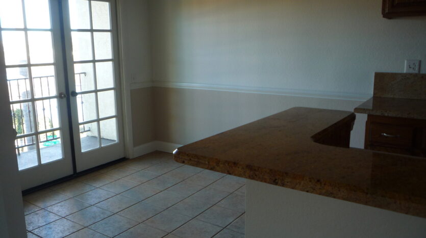 2828 Famosa Blvd. #209 - San Diego - California - 2 bed, 2 bath rental property