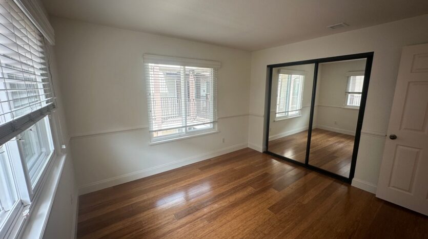 2828 Famosa Blvd. #209 - San Diego - California - 2 bed, 2 bath rental property