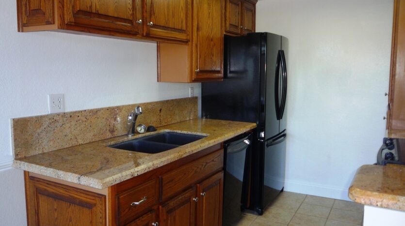 2828 Famosa Blvd. #209 - San Diego - California - 2 bed, 2 bath rental property