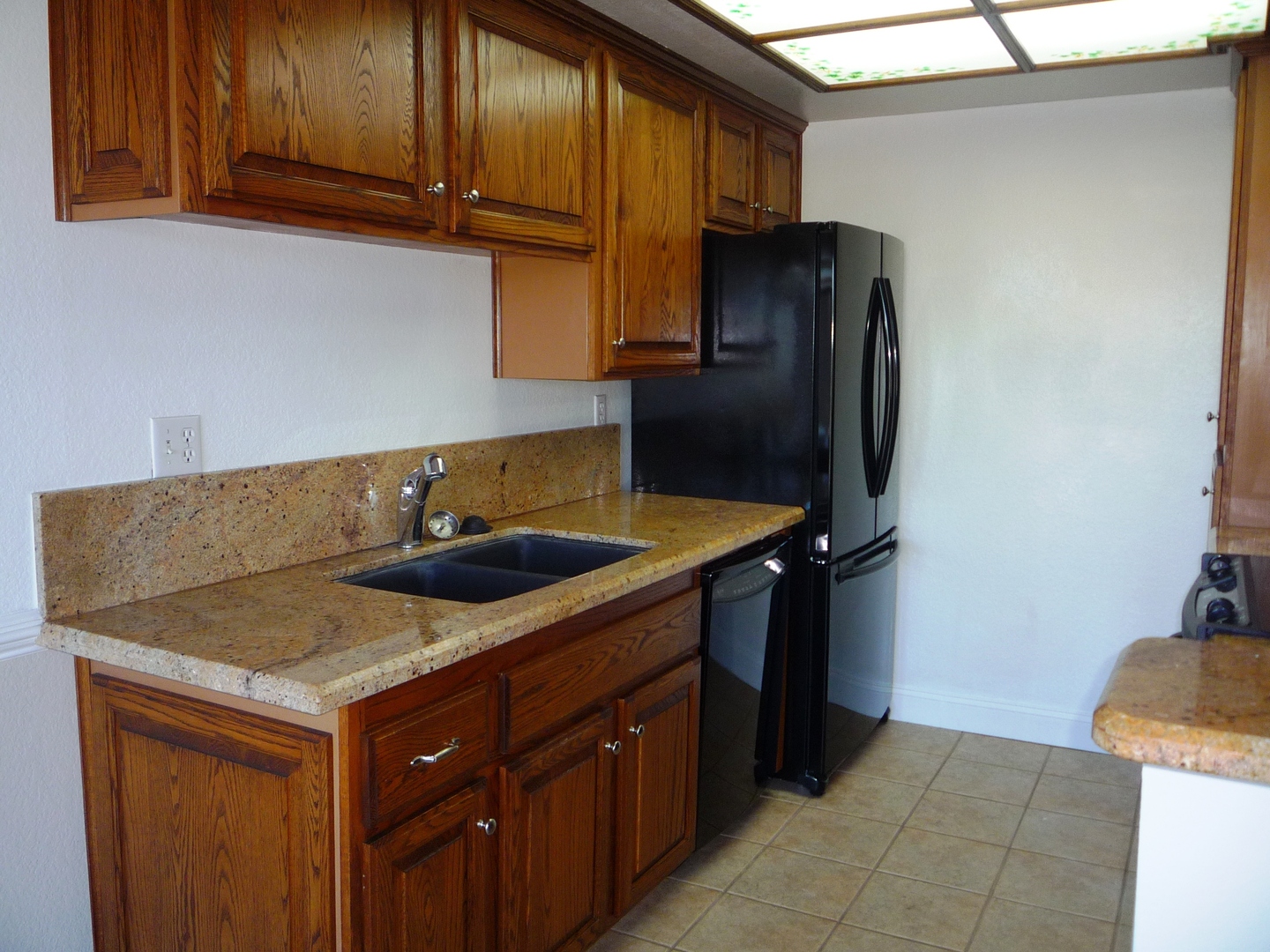 2828 Famosa Blvd. #209 - San Diego - California - 2 bed, 2 bath rental property