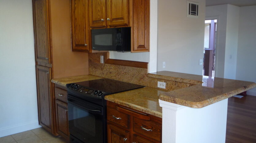 2828 Famosa Blvd. #209 - San Diego - California - 2 bed, 2 bath rental property