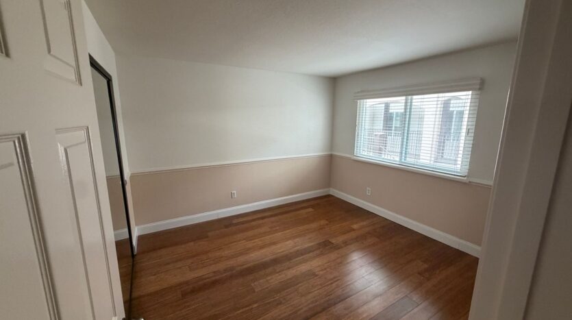 2828 Famosa Blvd. #209 - San Diego - California - 2 bed, 2 bath rental property