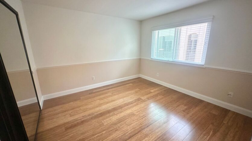 2828 Famosa Blvd. #209 - San Diego - California - 2 bed, 2 bath rental property