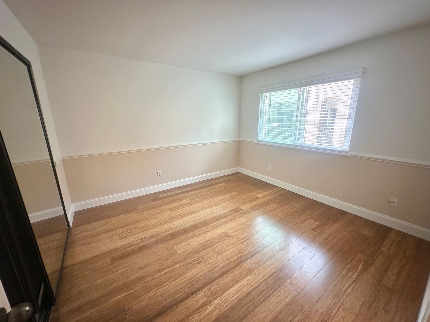 2828 Famosa Blvd. #209 - San Diego - California - 2 bed, 2 bath rental property