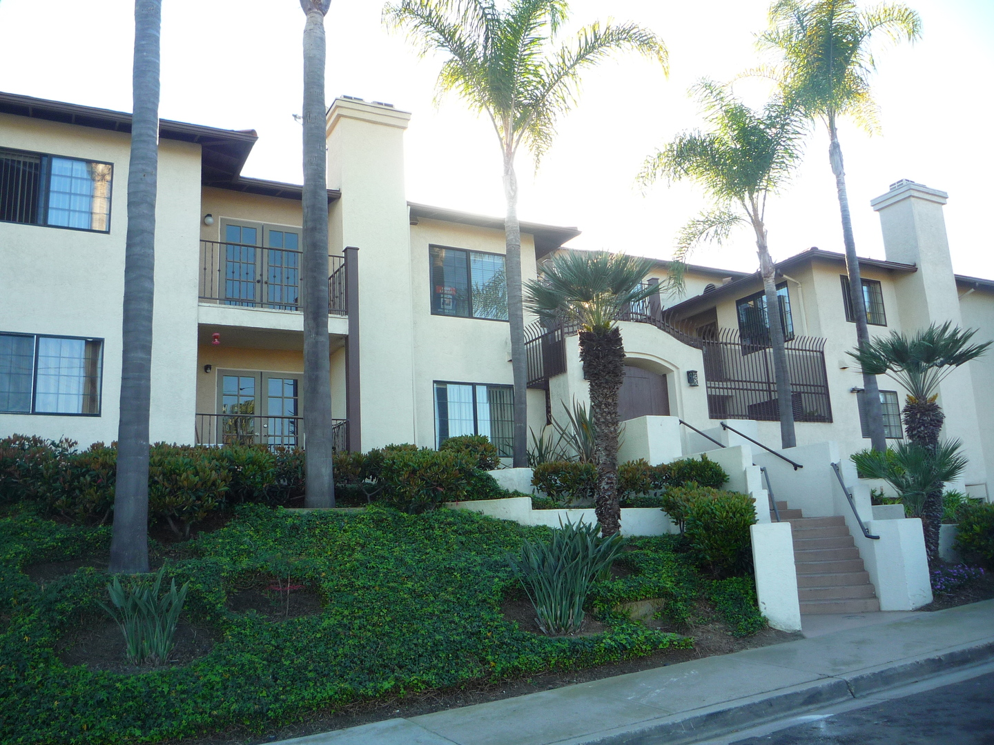 2828 Famosa Blvd. #209 - San Diego - California - 2 bed, 2 bath rental property