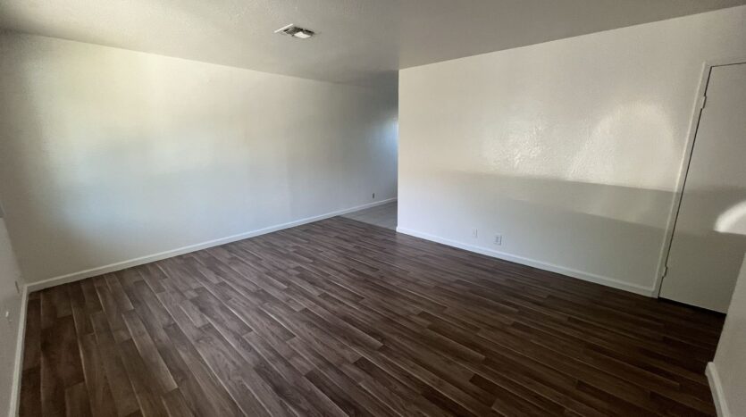 2856 Del Paso Blvd - Sacramento - California - 2 bed, 1 bath rental property