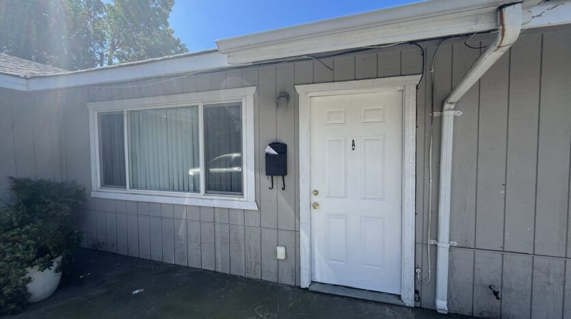 2856 Del Paso Blvd - Sacramento - California - 2 bed, 1 bath rental property