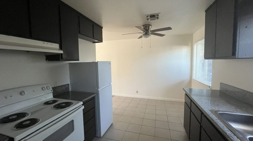 2856 Del Paso Blvd - Sacramento - California - 2 bed, 1 bath rental property