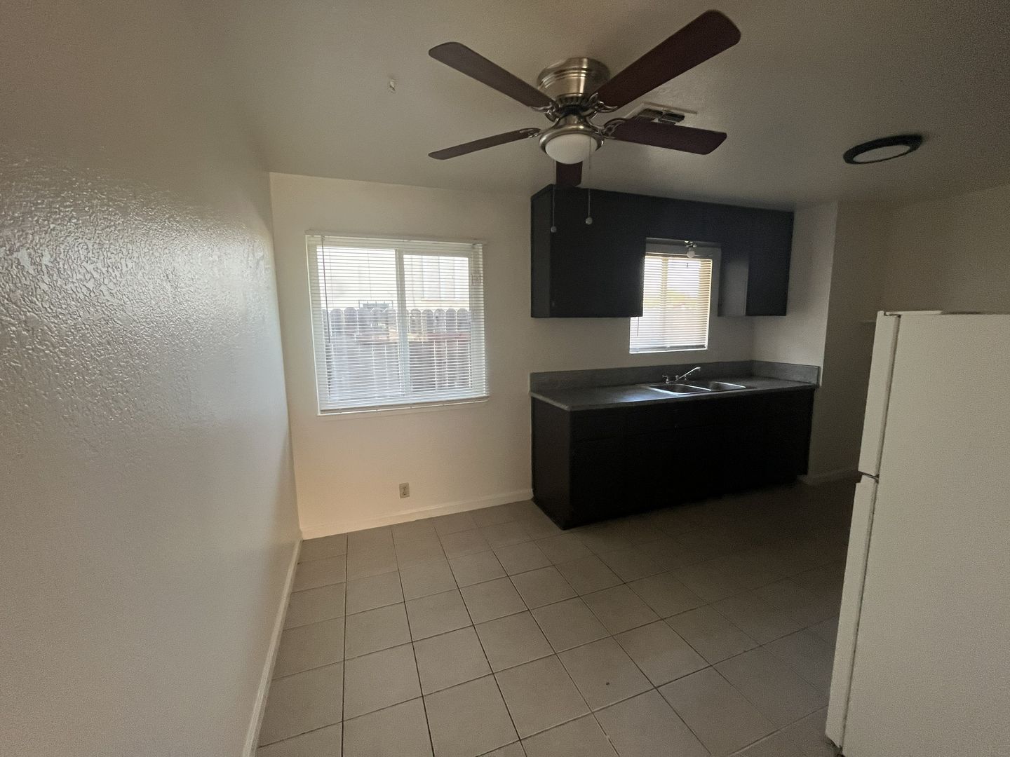 2856 Del Paso Blvd - Sacramento - California - 2 bed, 1 bath rental property