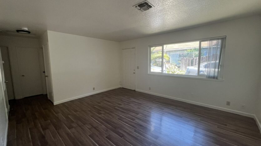 2856 Del Paso Blvd - Sacramento - California - 2 bed, 1 bath rental property
