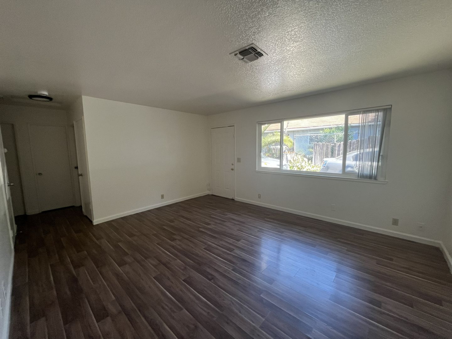 2856 Del Paso Blvd - Sacramento - California - 2 bed, 1 bath rental property