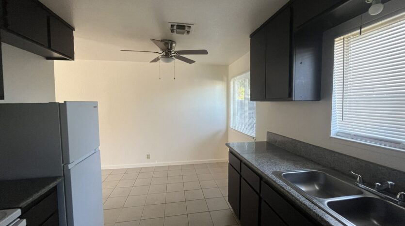 2856 Del Paso Blvd - Sacramento - California - 2 bed, 1 bath rental property