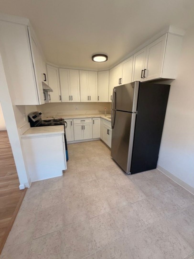 29163 Dixon Street - Hayward - California - 2 bed, 1 bath rental property