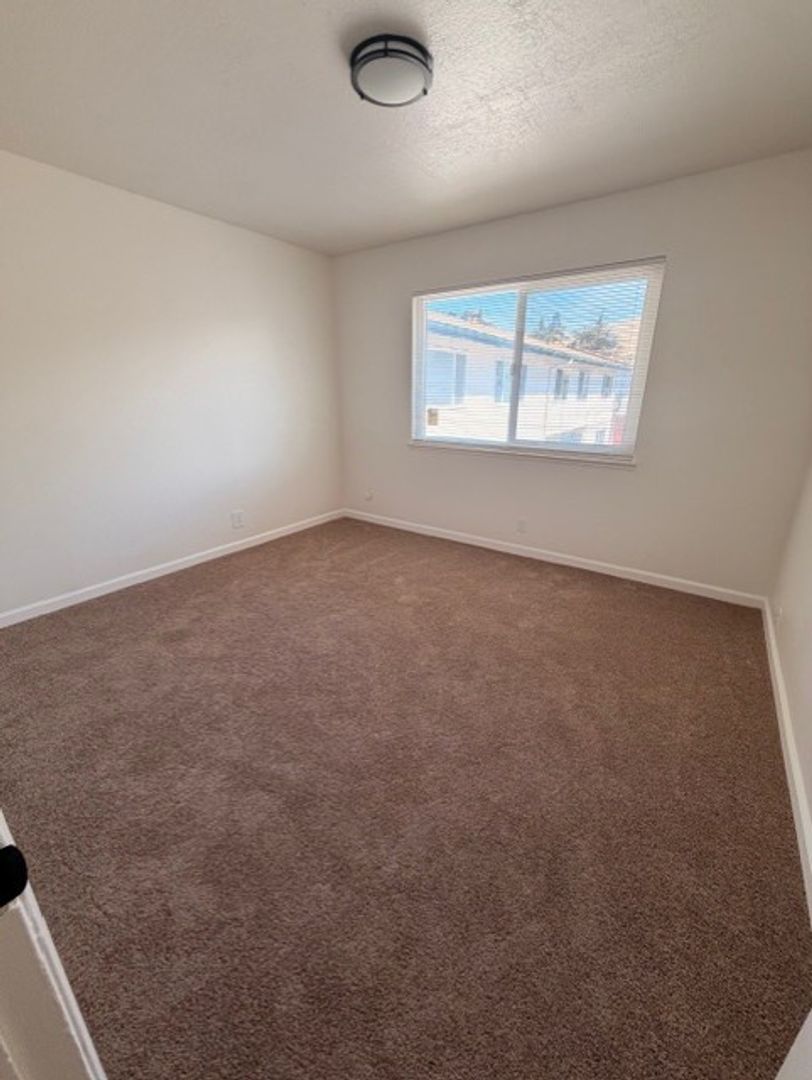 29163 Dixon Street - Hayward - California - 2 bed, 1 bath rental property