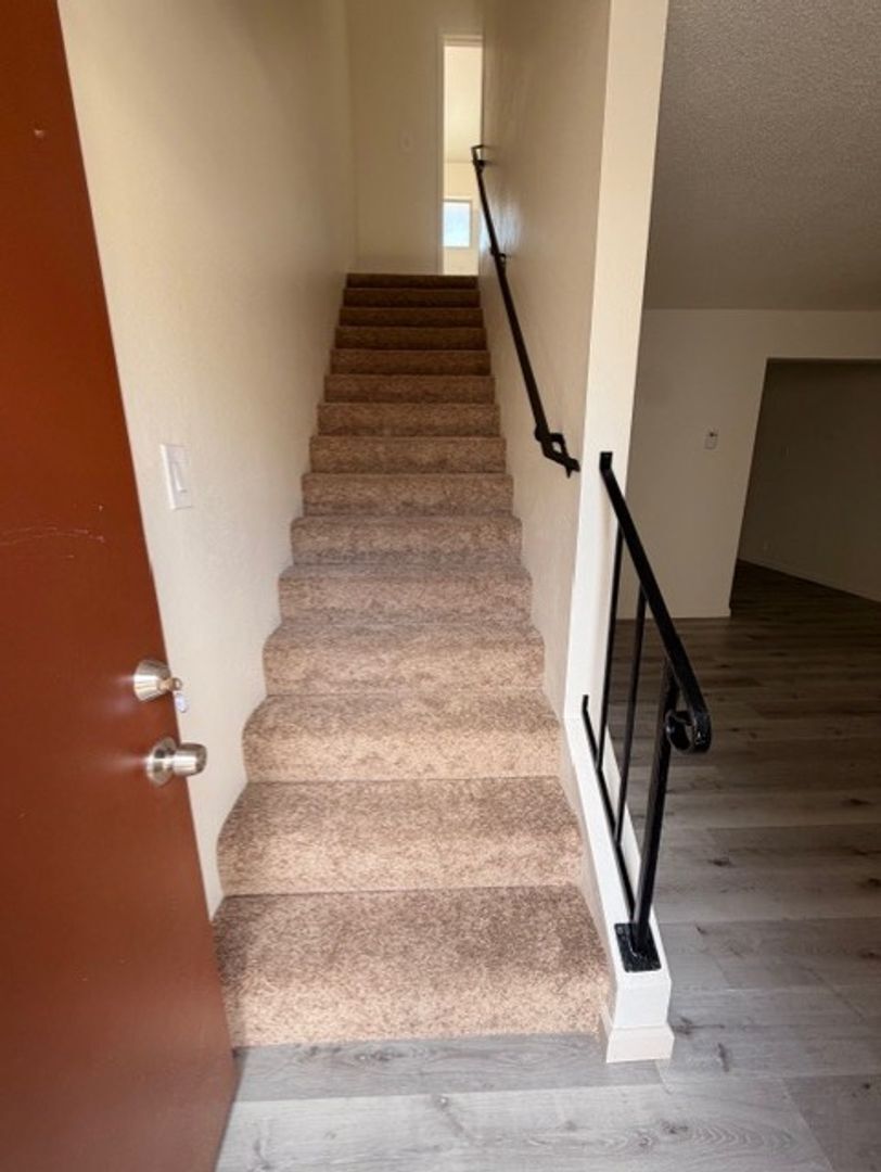 29163 Dixon Street - Hayward - California - 2 bed, 1 bath rental property