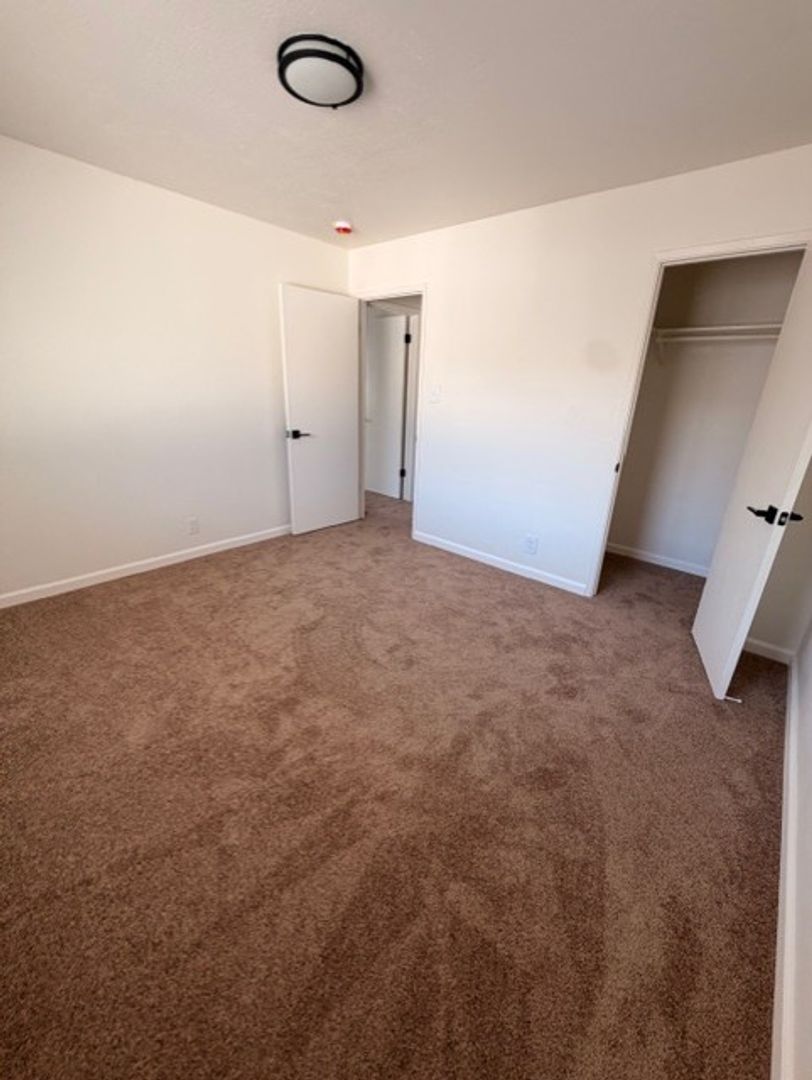 29163 Dixon Street - Hayward - California - 2 bed, 1 bath rental property