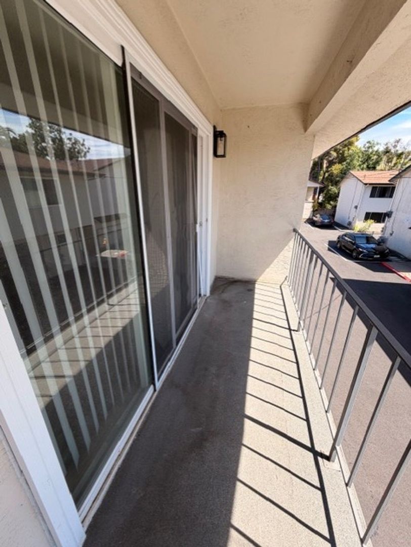 29163 Dixon Street - Hayward - California - 2 bed, 1 bath rental property