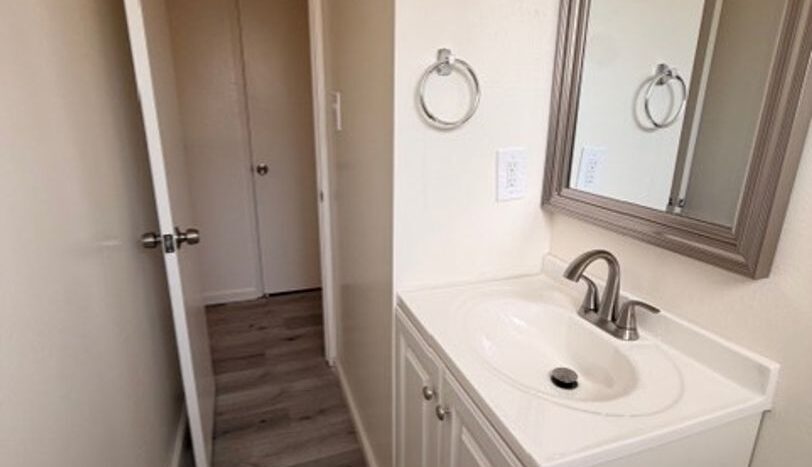 29163 Dixon Street - Hayward - California - 2 bed, 1 bath rental property
