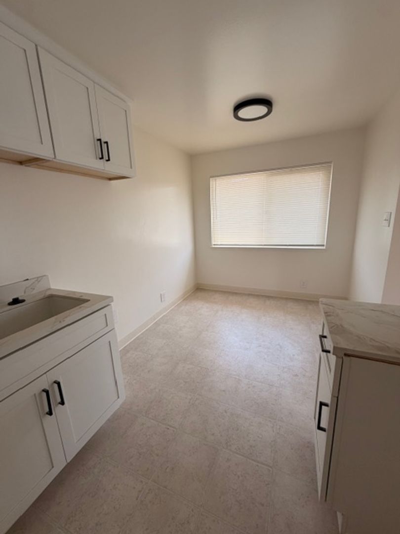 29163 Dixon Street - Hayward - California - 2 bed, 1 bath rental property