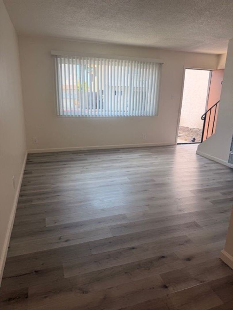 29163 Dixon Street - Hayward - California - 2 bed, 1 bath rental property