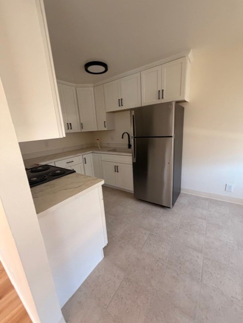 29163 Dixon Street - Hayward - California - 2 bed, 1 bath rental property