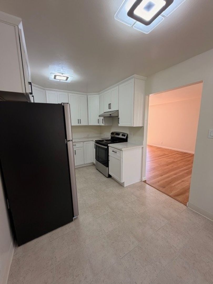 29163 Dixon Street - Hayward - California - 2 bed, 1 bath rental property