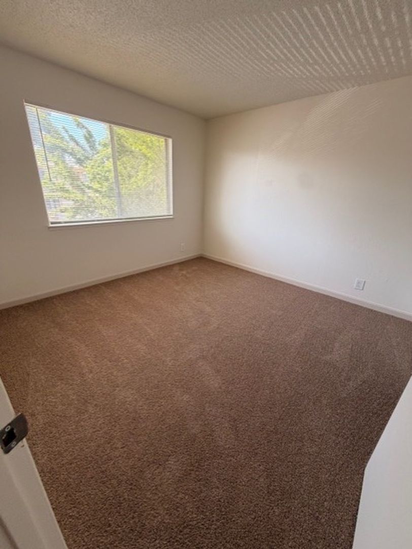 29163 Dixon Street - Hayward - California - 2 bed, 1 bath rental property