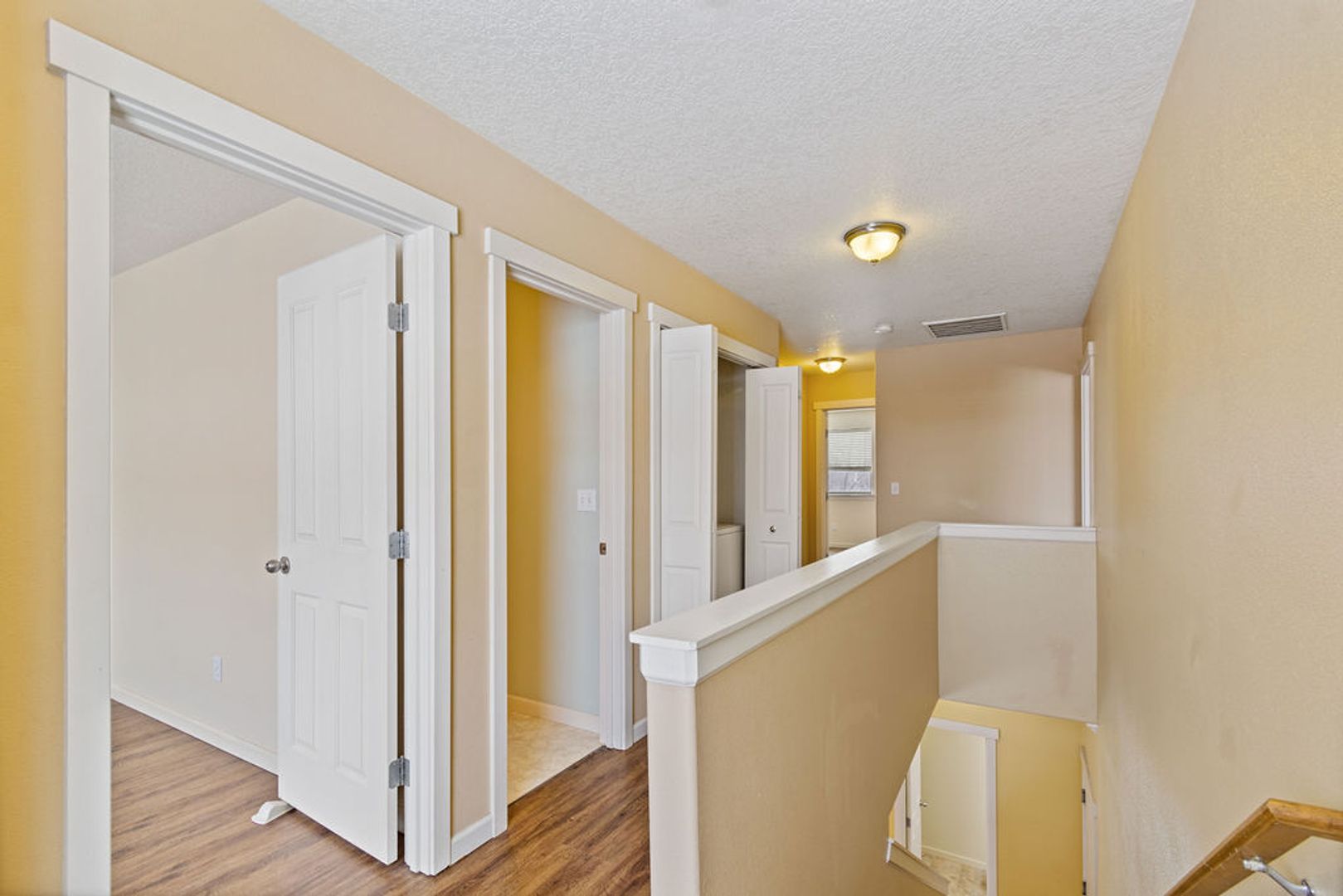 2934 SW Cascade Ave. Redmond, OR 97756 - Redmond - Oregon - 4 bed, 3 bath rental property