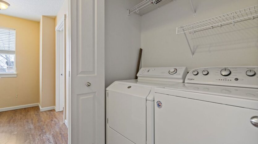 2934 SW Cascade Ave. Redmond, OR 97756 - Redmond - Oregon - 4 bed, 3 bath rental property