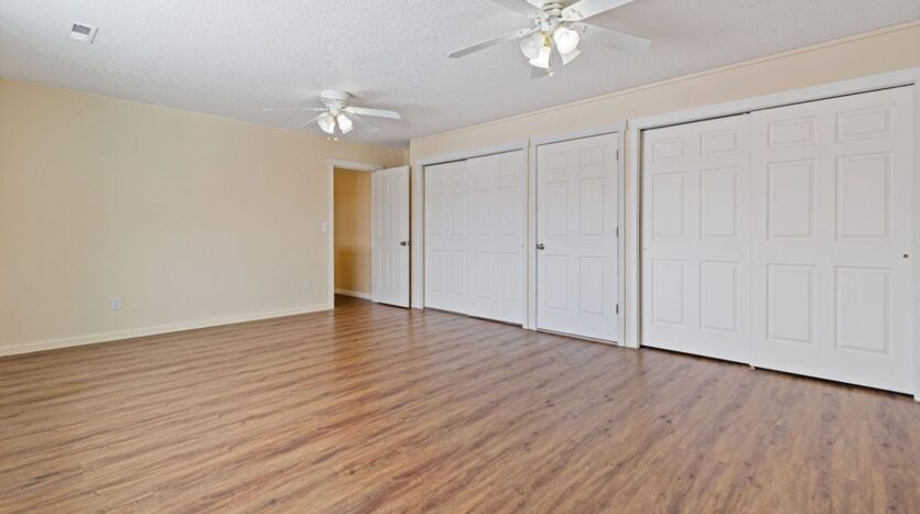 2934 SW Cascade Ave. Redmond, OR 97756 - Redmond - Oregon - 4 bed, 3 bath rental property