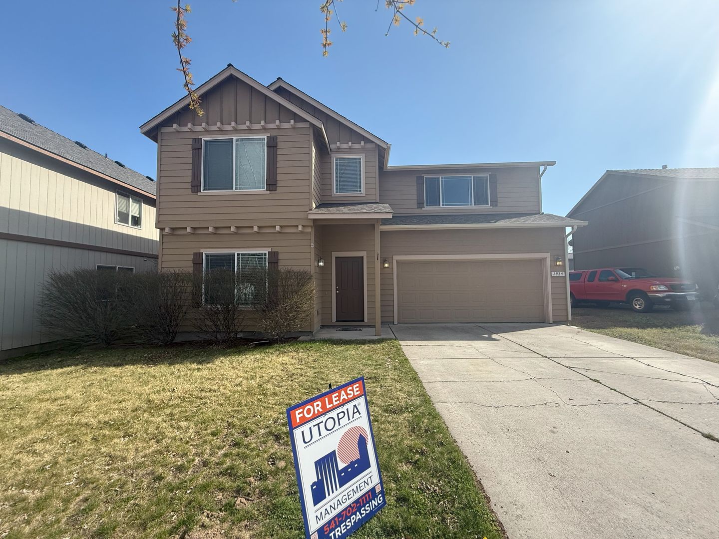 2934 SW Cascade Ave. Redmond, OR 97756 - Redmond - Oregon - 4 bed, 3 bath rental property