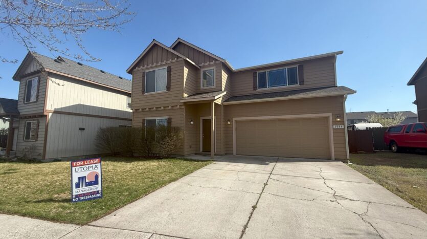 2934 SW Cascade Ave. Redmond, OR 97756 - Redmond - Oregon - 4 bed, 3 bath rental property