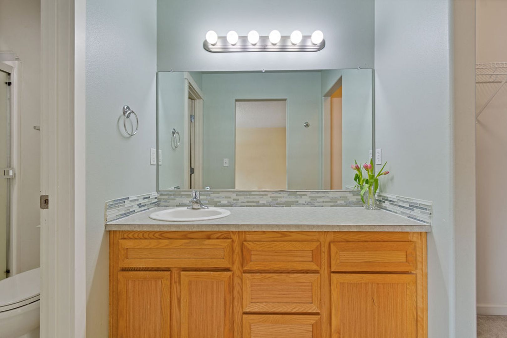 2934 SW Cascade Ave. Redmond, OR 97756 - Redmond - Oregon - 4 bed, 3 bath rental property