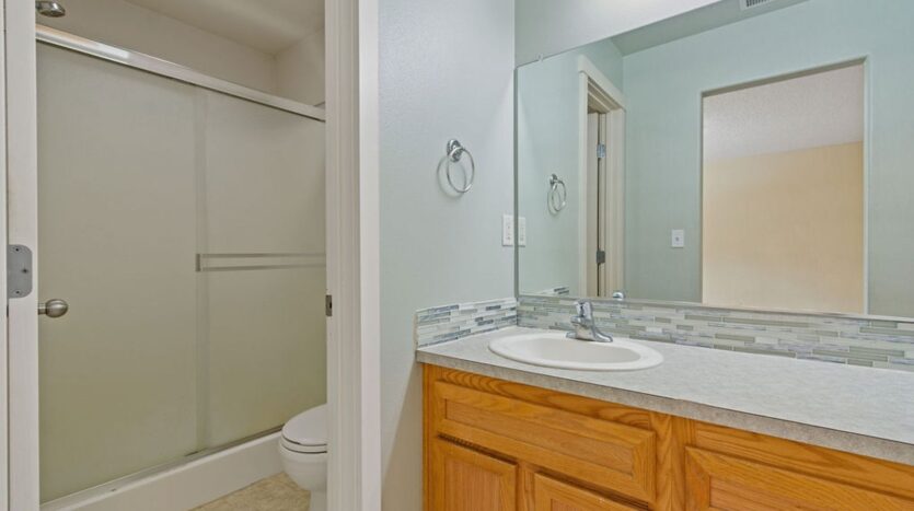 2934 SW Cascade Ave. Redmond, OR 97756 - Redmond - Oregon - 4 bed, 3 bath rental property