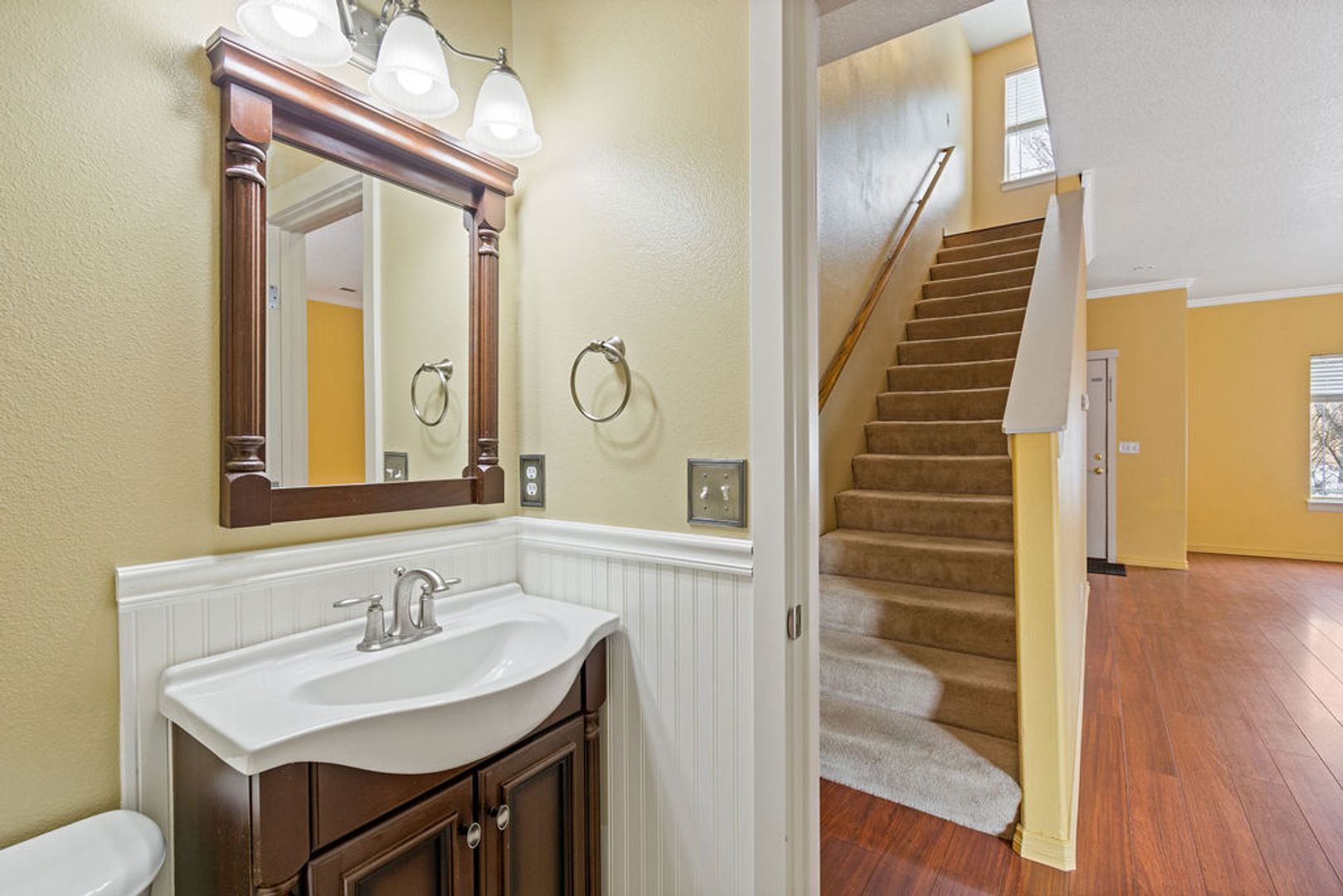 2934 SW Cascade Ave. Redmond, OR 97756 - Redmond - Oregon - 4 bed, 3 bath rental property