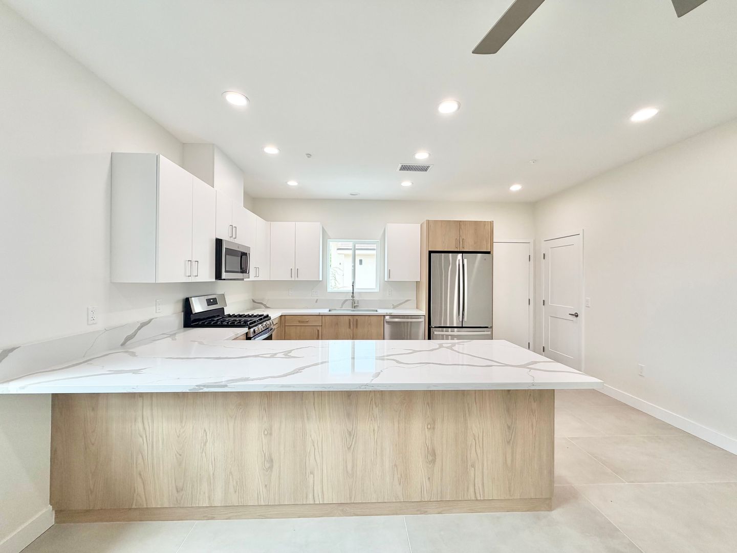 30125 - 30127 Avenida Juarez - 30125 - Cathedral City - California - 4 bed, 3 bath rental property