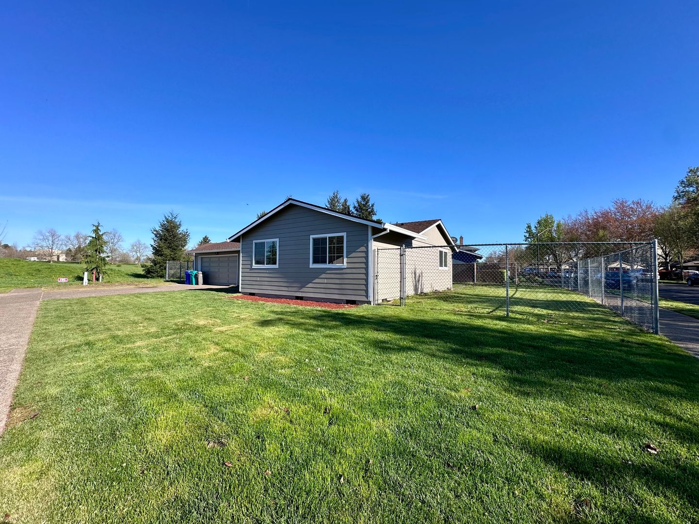 3025 NE 29th St - Gresham - Oregon - 3 bed, 1 bath rental property
