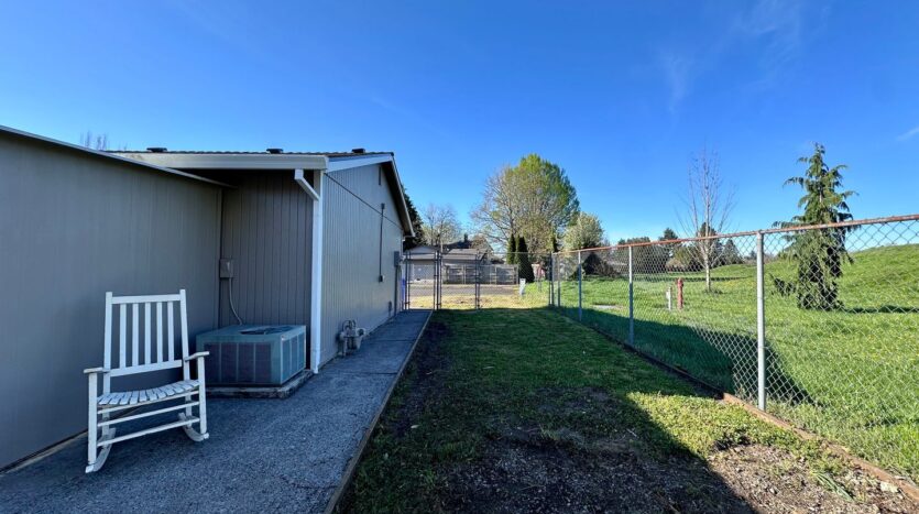 3025 NE 29th St - Gresham - Oregon - 3 bed, 1 bath rental property