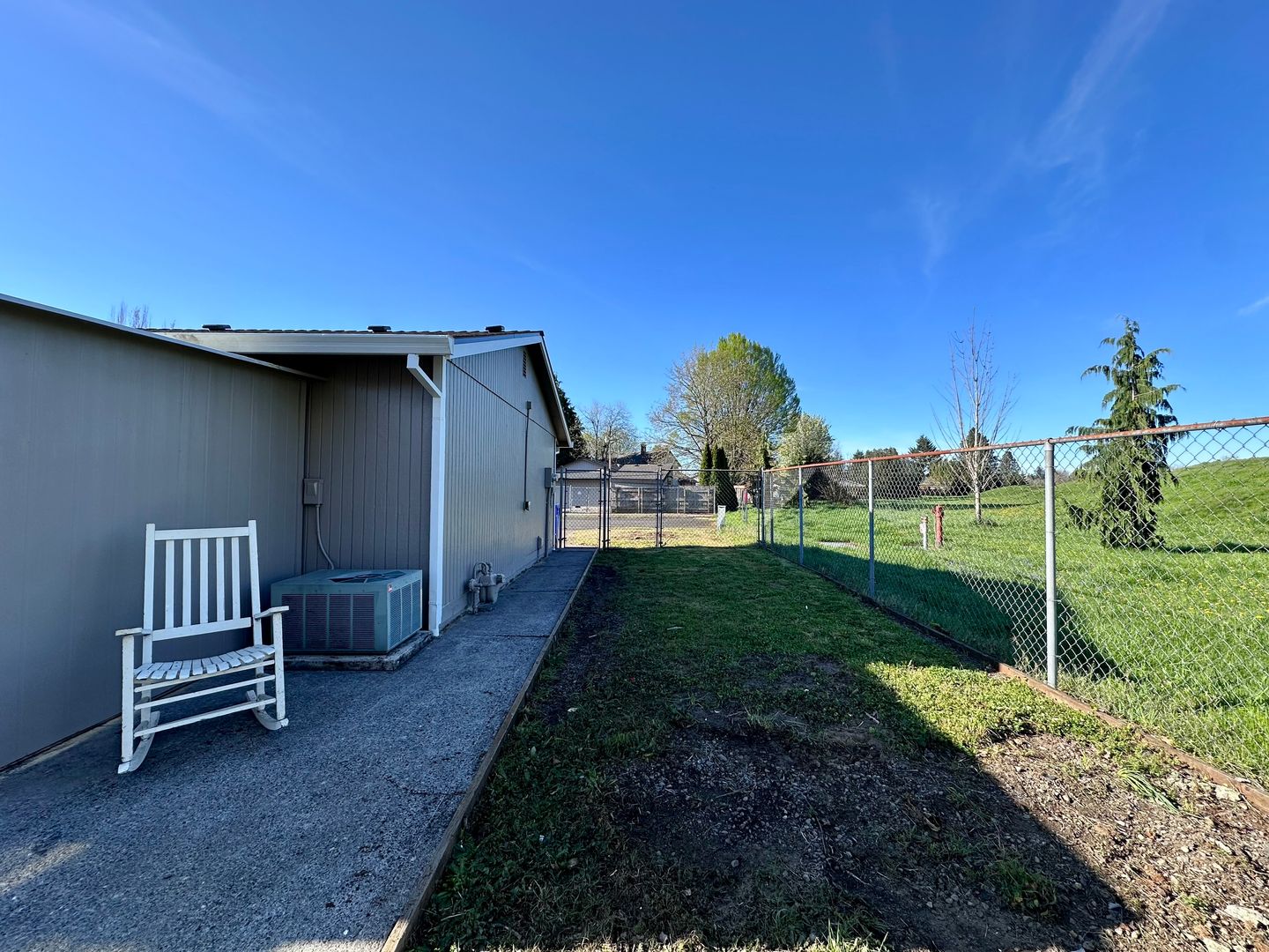 3025 NE 29th St - Gresham - Oregon - 3 bed, 1 bath rental property