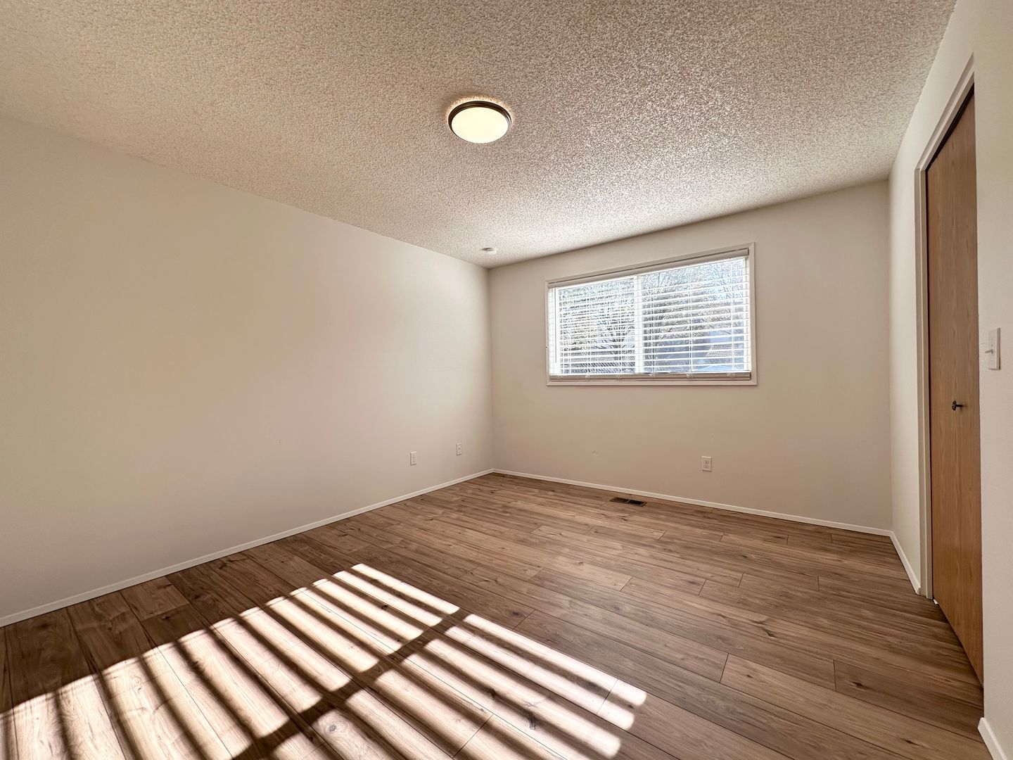 3025 NE 29th St - Gresham - Oregon - 3 bed, 1 bath rental property