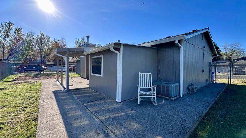 3025 NE 29th St - Gresham - Oregon - 3 bed, 1 bath rental property