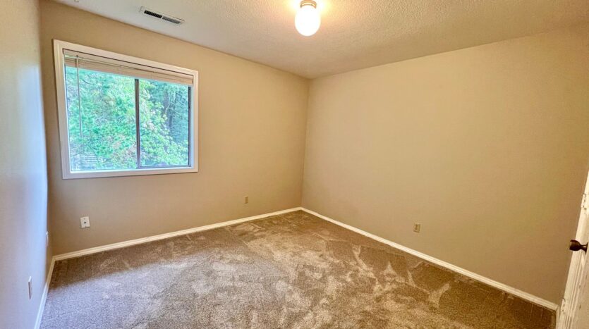 304-310 Cervantes Cir - Lake Oswego - Oregon - 3 bed, 2 bath rental property